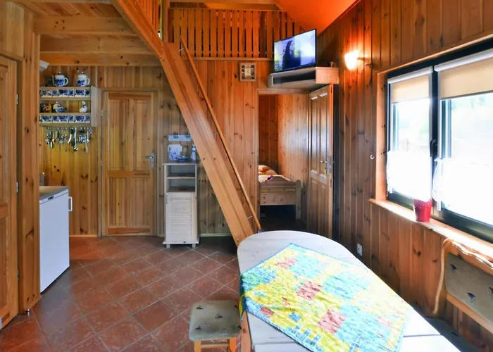 Comfortable On A Private Property, Prázdninový dům *